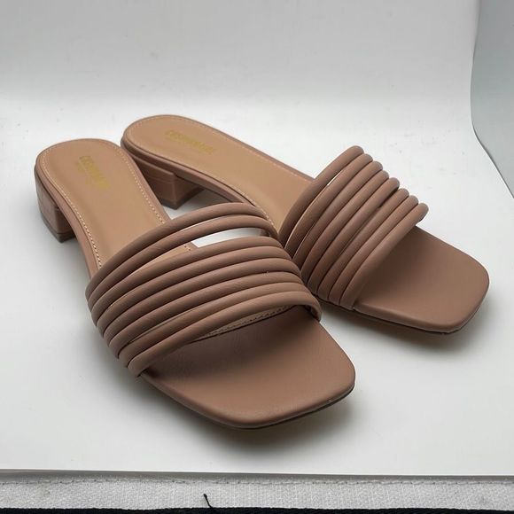 CUSHIONAIRE Women's strappy low block heel slide sandal 9 Nude - Picture 1 of 5